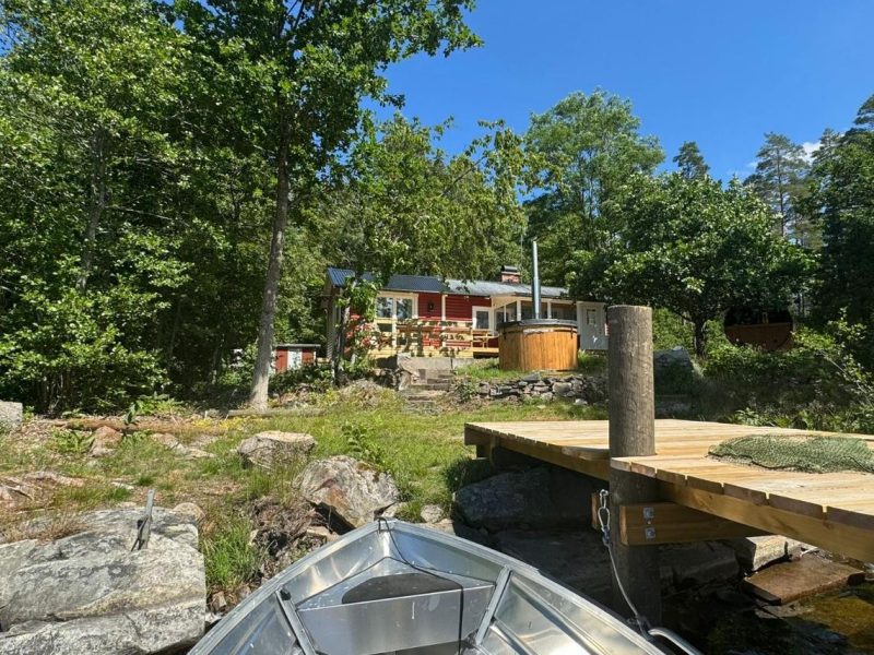 1a3fd60a-de2f-41c5-a229-33978b0b0187